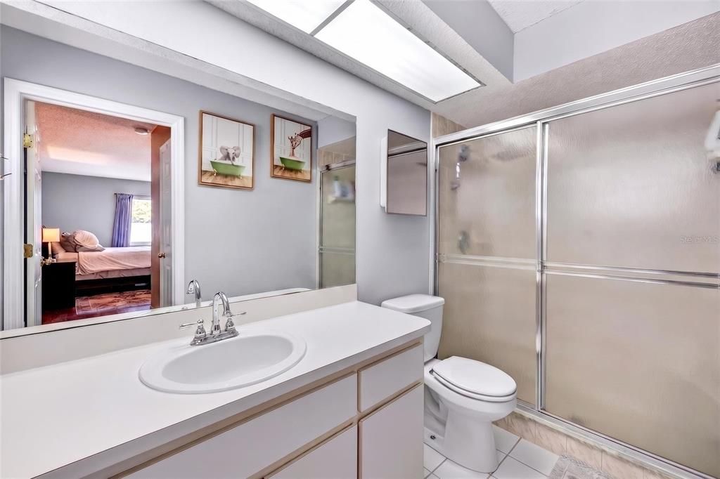 En Venta: $300,000 (3 camas, 2 baños, 1647 Pies cuadrados)