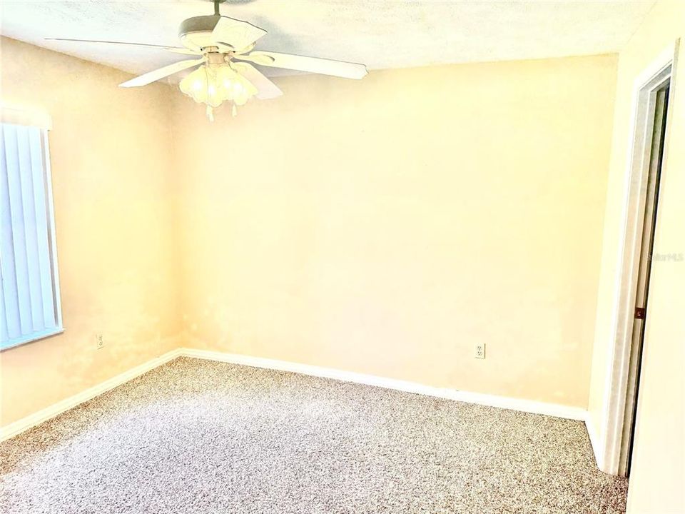 For Sale: $239,000 (3 beds, 2 baths, 1401 Square Feet)