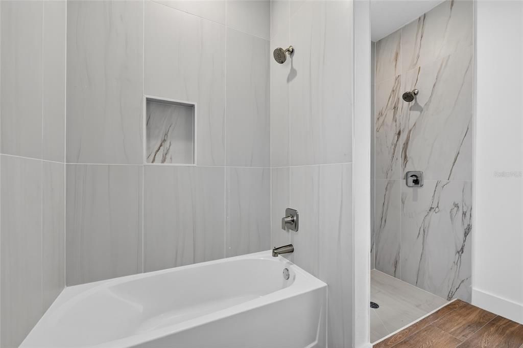 For Sale: $439,000 (3 beds, 2 baths, 1582 Square Feet)