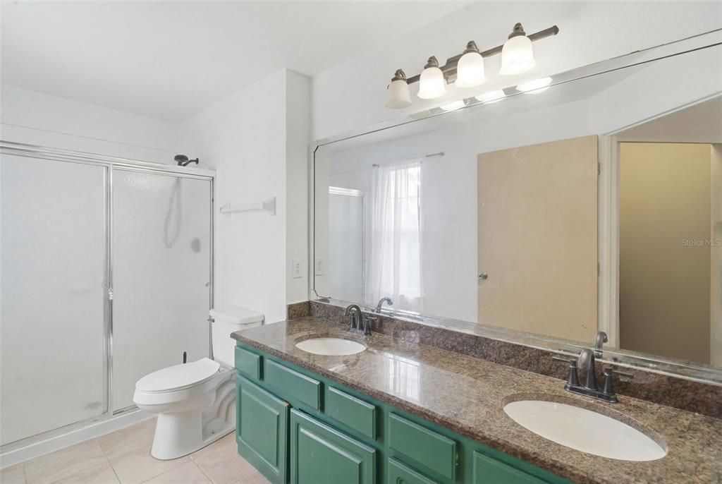 For Sale: $229,000 (3 beds, 2 baths, 1586 Square Feet)