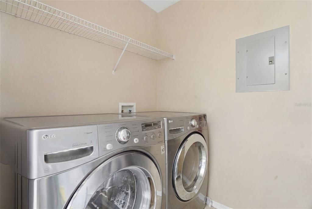 For Sale: $229,000 (3 beds, 2 baths, 1586 Square Feet)