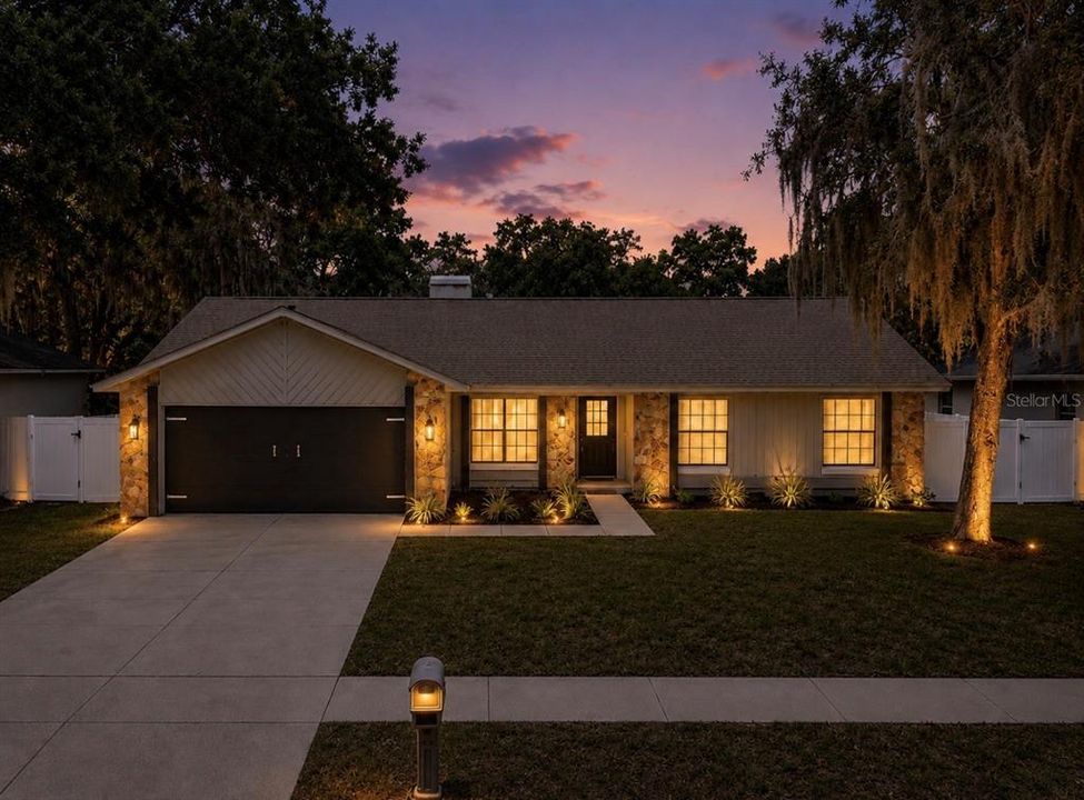 For Rent: $2,750 (4 beds, 2 baths, 2163 Square Feet)