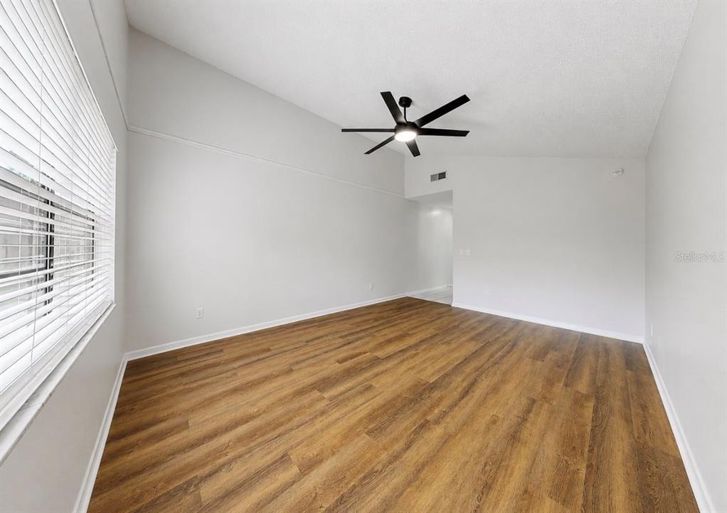 For Rent: $2,750 (4 beds, 2 baths, 2163 Square Feet)