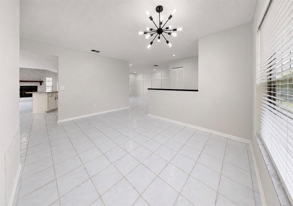 For Rent: $2,750 (4 beds, 2 baths, 2163 Square Feet)