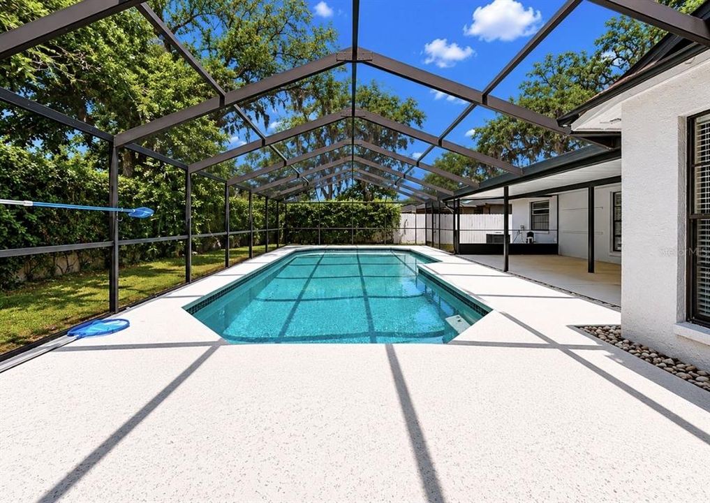 For Rent: $2,750 (4 beds, 2 baths, 2163 Square Feet)