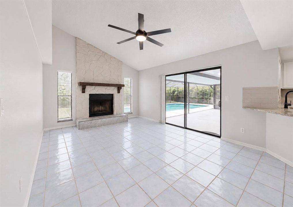 For Rent: $2,750 (4 beds, 2 baths, 2163 Square Feet)