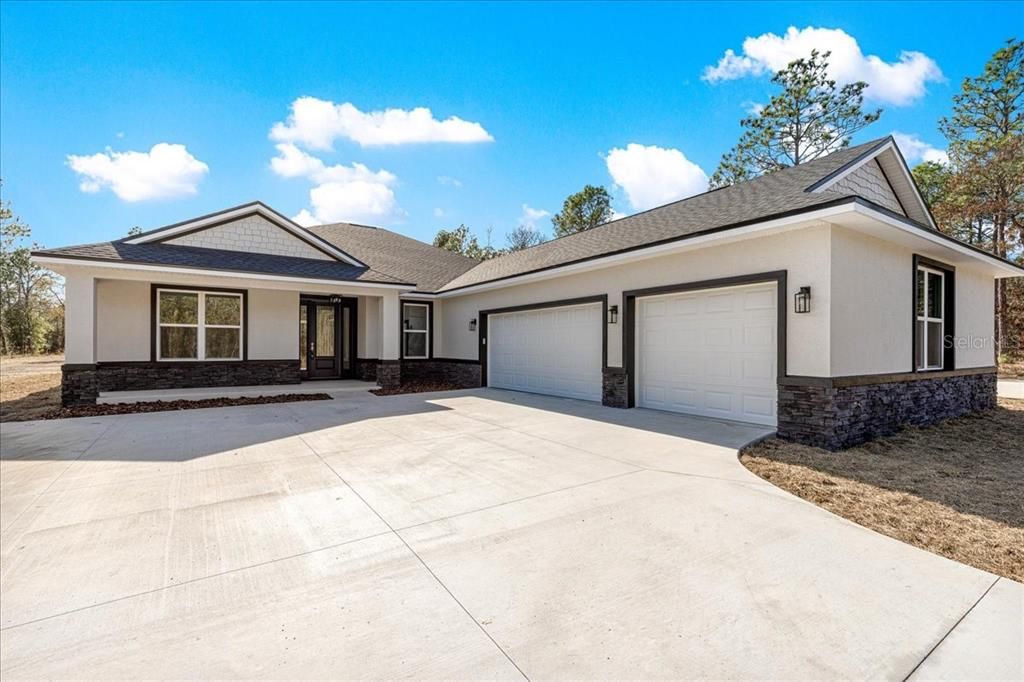 For Sale: $494,000 (3 beds, 2 baths, 2355 Square Feet)
