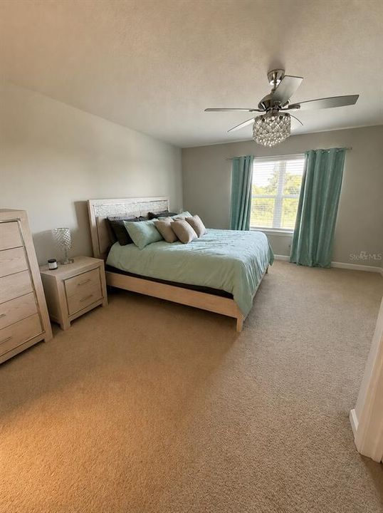 For Sale: $265,000 (3 beds, 2 baths, 1444 Square Feet)