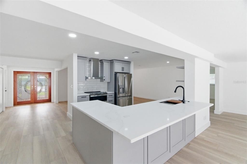 For Rent: $4,500 (4 beds, 2 baths, 2200 Square Feet)