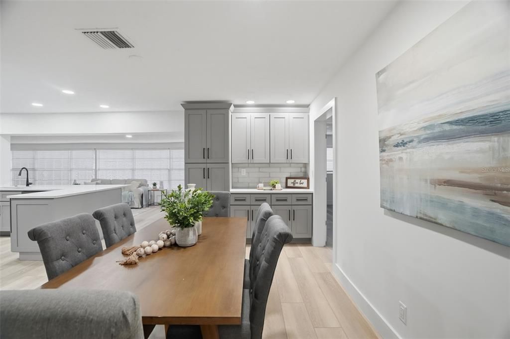 For Rent: $4,500 (4 beds, 2 baths, 2200 Square Feet)