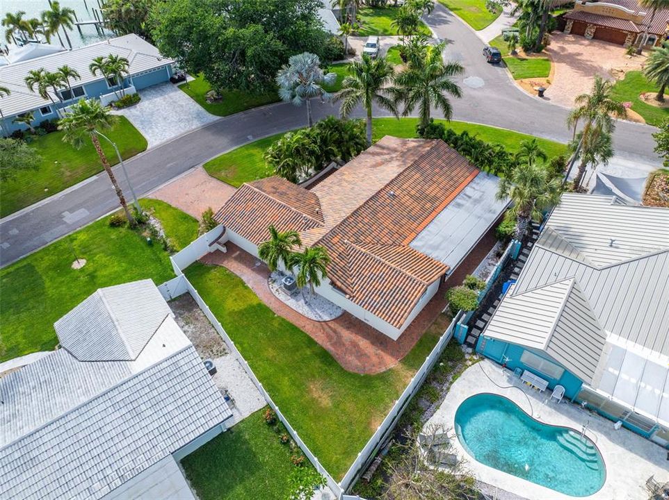 For Rent: $4,500 (4 beds, 2 baths, 2200 Square Feet)
