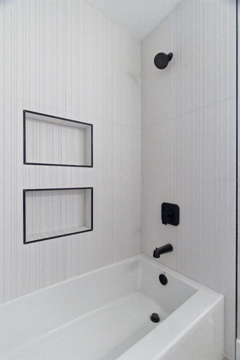 For Rent: $4,500 (4 beds, 2 baths, 2200 Square Feet)
