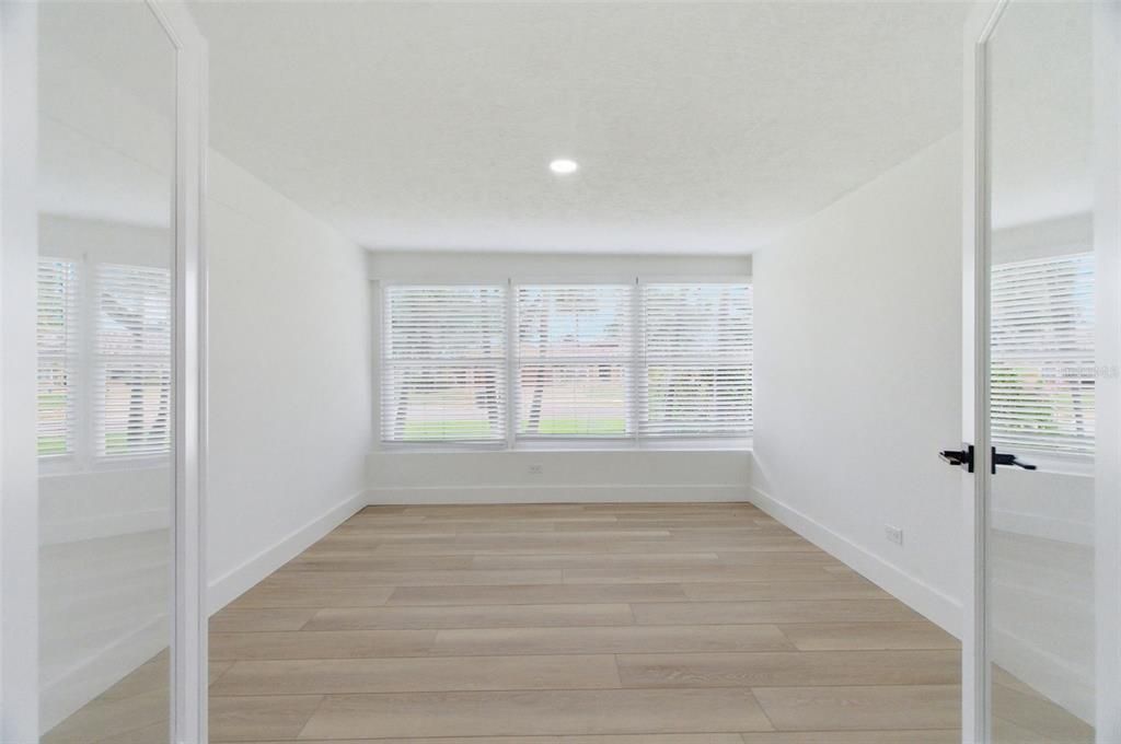 For Rent: $4,500 (4 beds, 2 baths, 2200 Square Feet)