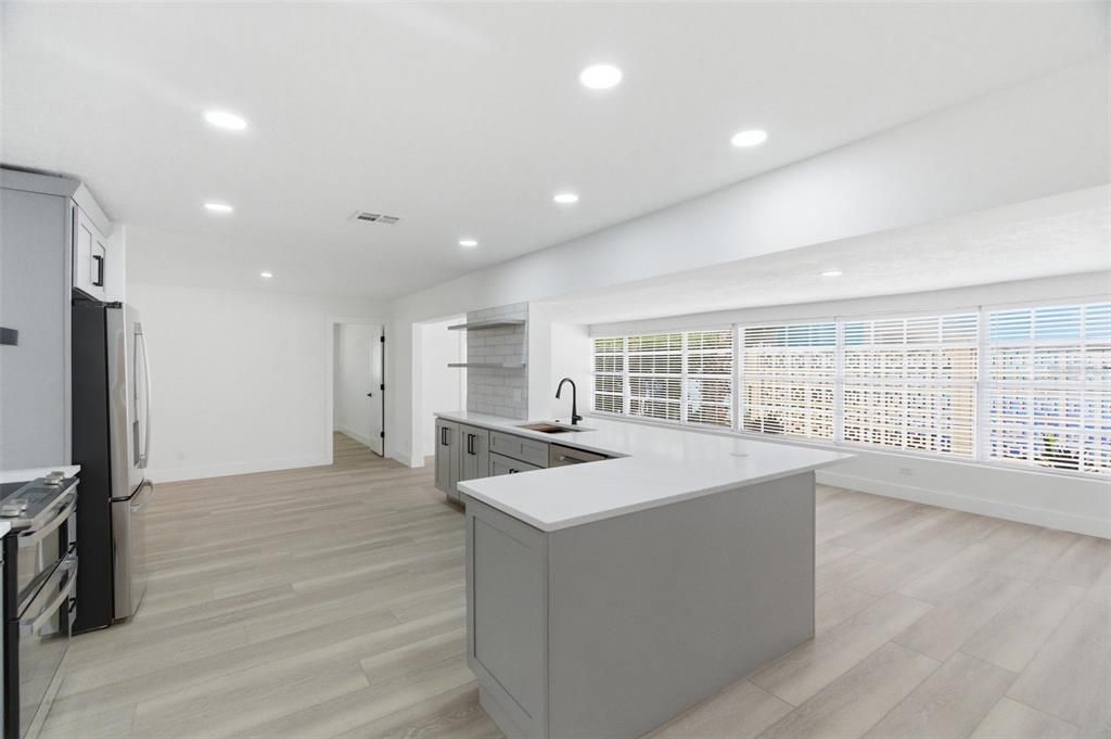 For Rent: $4,500 (4 beds, 2 baths, 2200 Square Feet)