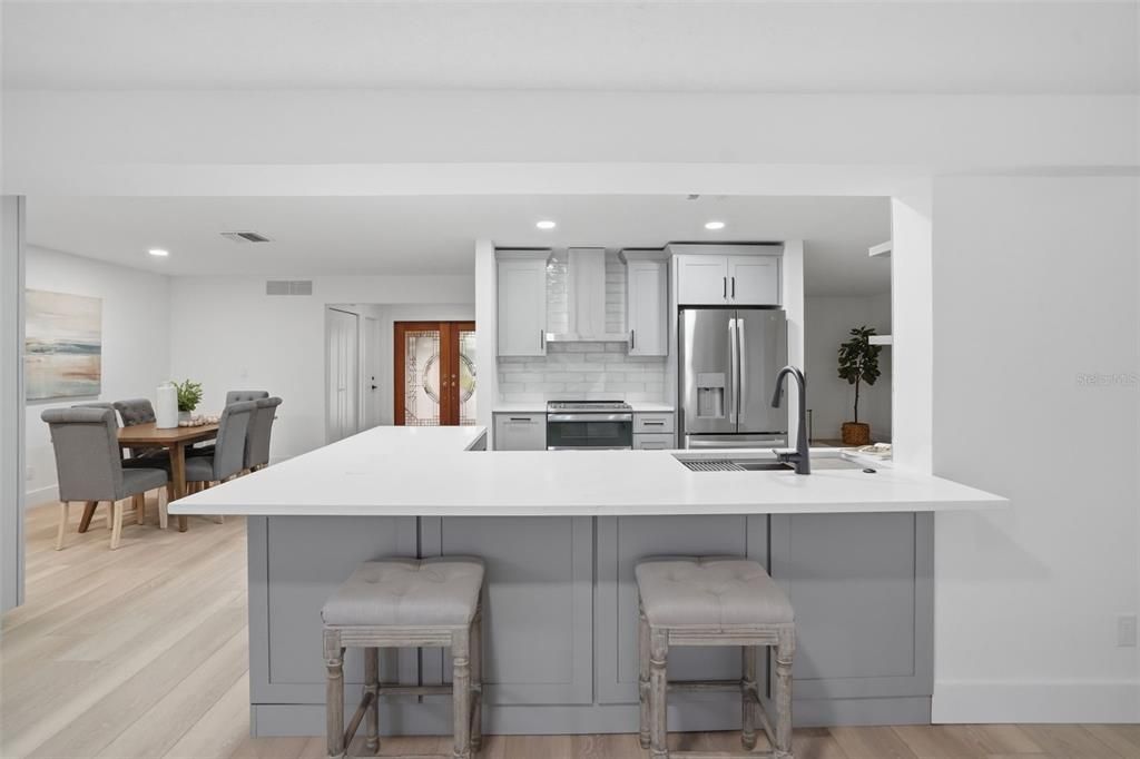 For Rent: $4,500 (4 beds, 2 baths, 2200 Square Feet)