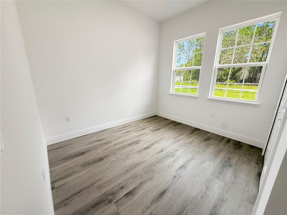 En Venta: $305,000 (4 camas, 2 baños, 1878 Pies cuadrados)