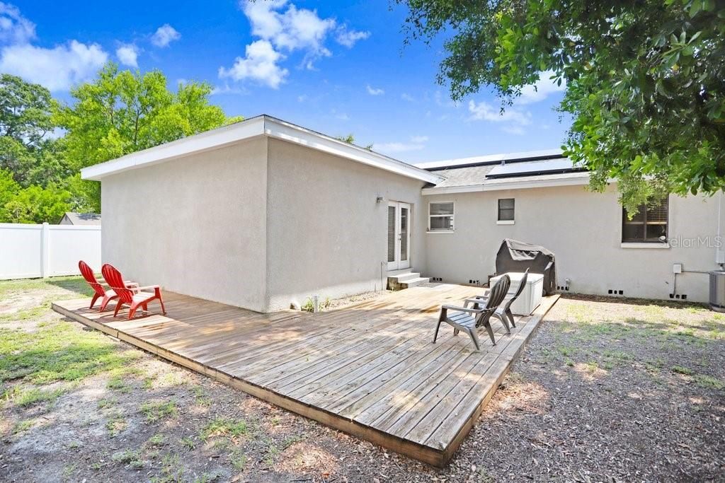 For Sale: $499,900 (3 beds, 2 baths, 1473 Square Feet)