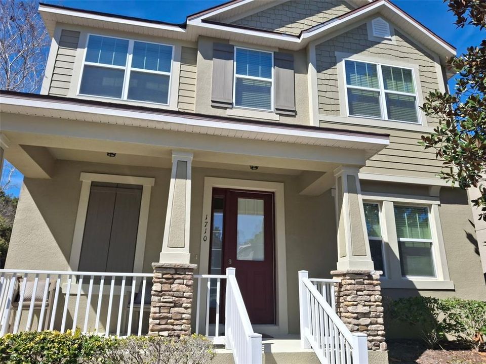 For Rent: $2,500 (3 beds, 2 baths, 2298 Square Feet)
