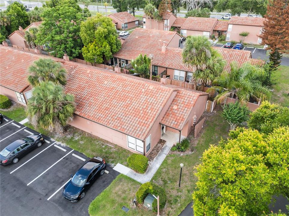 For Rent: $1,900 (2 beds, 2 baths, 1037 Square Feet)