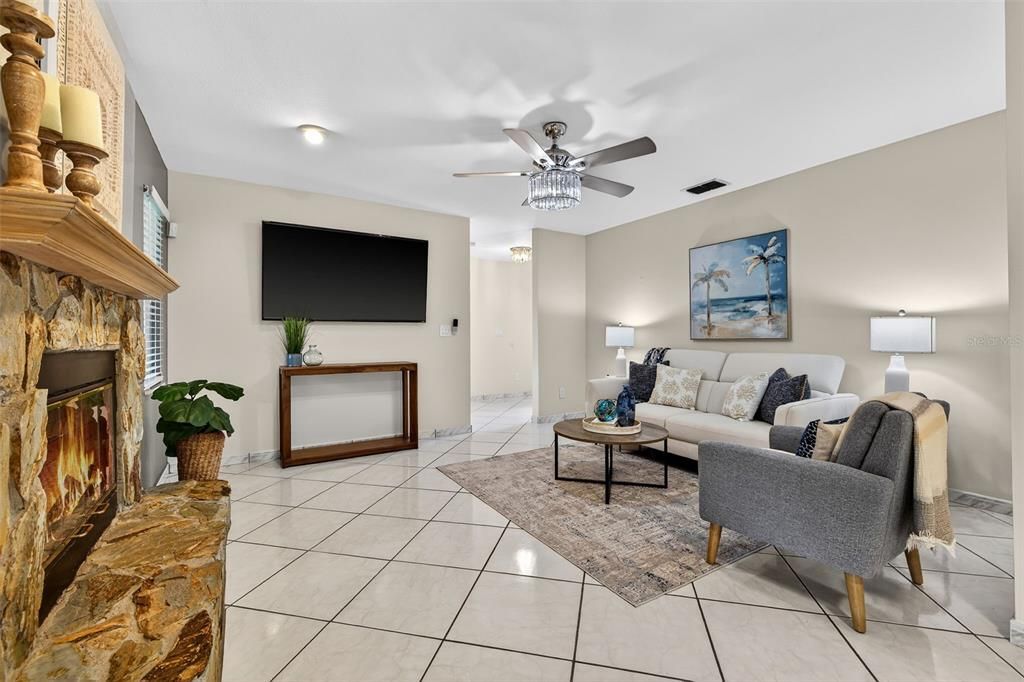 For Rent: $3,600 (3 beds, 2 baths, 1664 Square Feet)