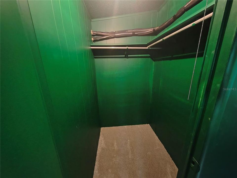 For Sale: $155,500 (2 beds, 2 baths, 989 Square Feet)