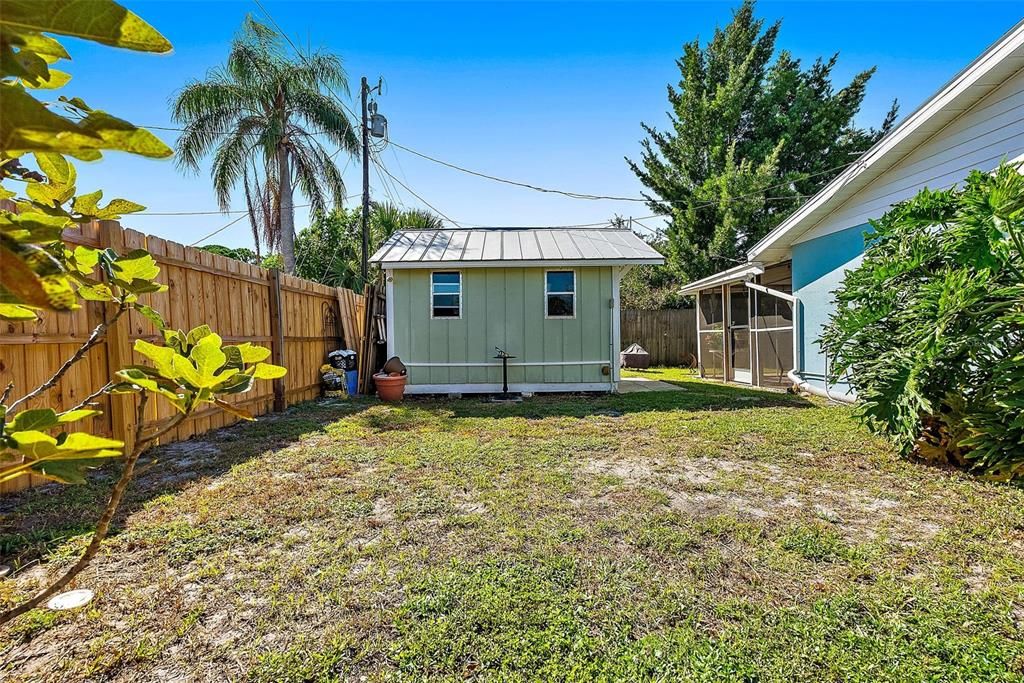 For Sale: $425,000 (3 beds, 2 baths, 1653 Square Feet)