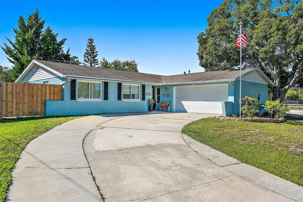 For Sale: $425,000 (3 beds, 2 baths, 1653 Square Feet)