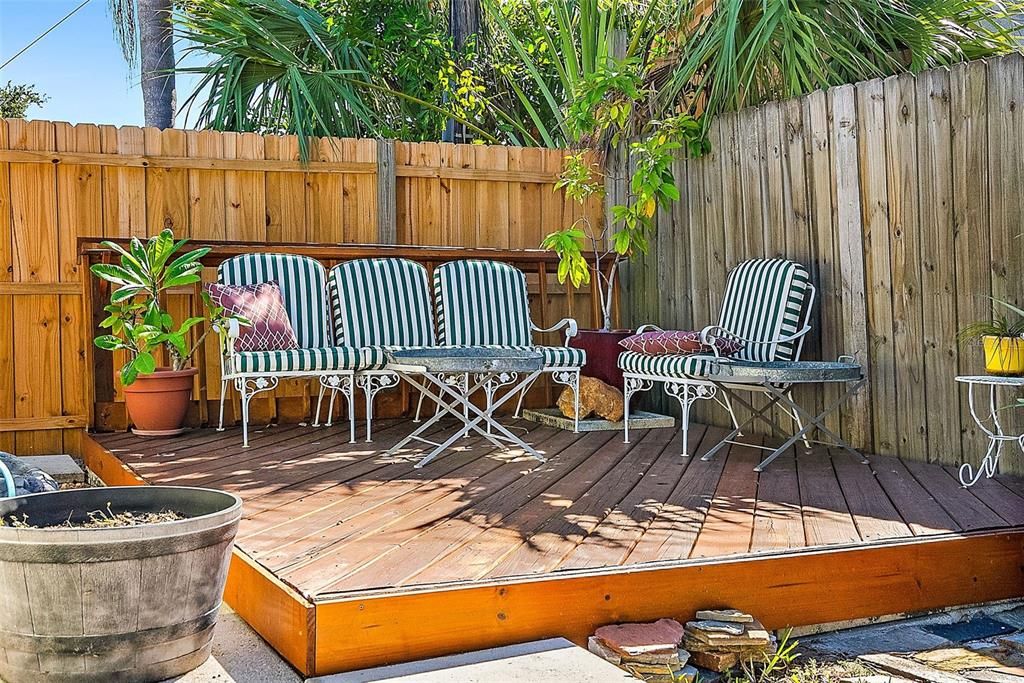 For Sale: $425,000 (3 beds, 2 baths, 1653 Square Feet)