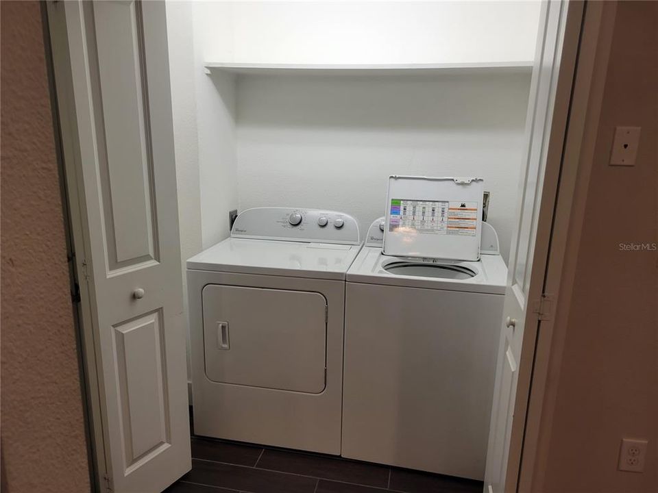 For Sale: $430,000 (3 beds, 2 baths, 1945 Square Feet)