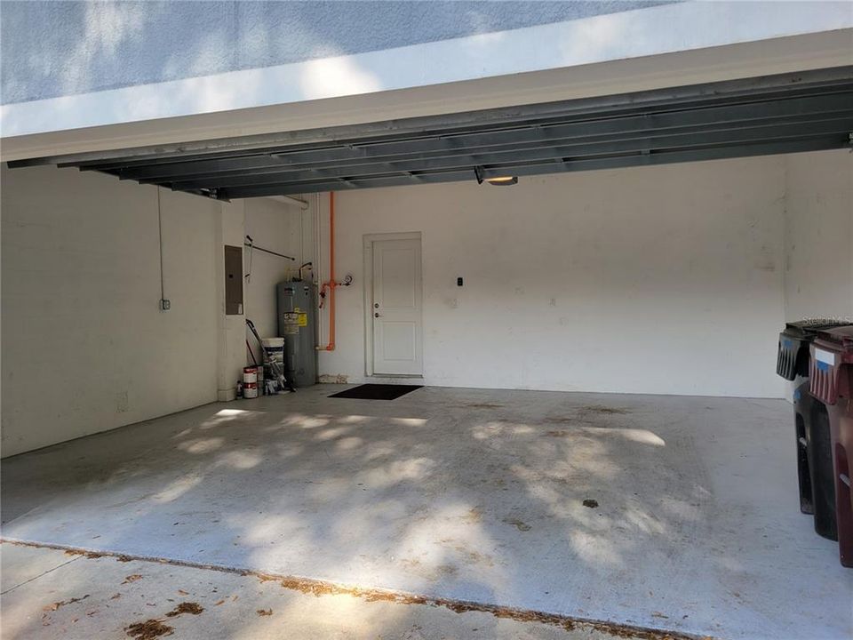 For Sale: $430,000 (3 beds, 2 baths, 1945 Square Feet)