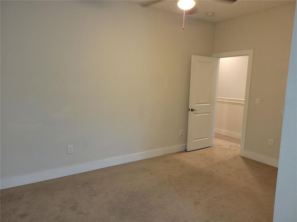 For Sale: $430,000 (3 beds, 2 baths, 1945 Square Feet)