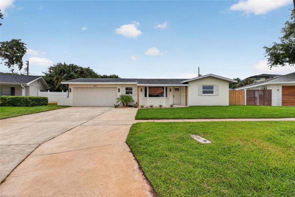 For Sale: $1,199,000 (4 beds, 3 baths, 2328 Square Feet)