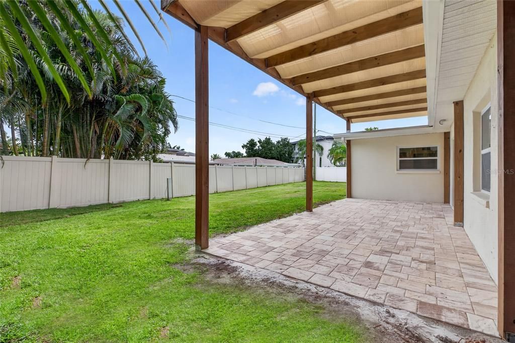 For Sale: $1,199,000 (4 beds, 3 baths, 2328 Square Feet)
