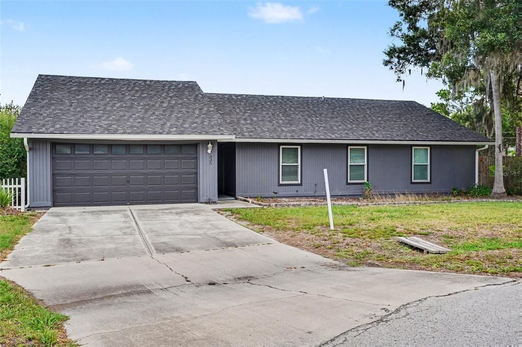 For Sale: $365,000 (4 beds, 2 baths, 1868 Square Feet)