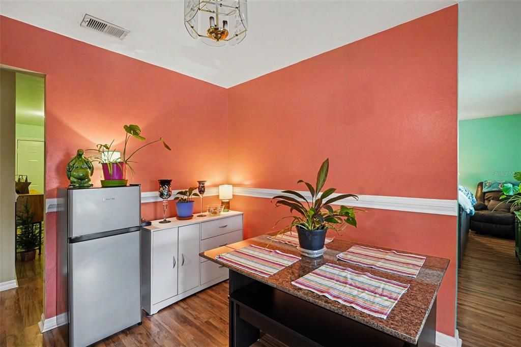 For Sale: $365,000 (4 beds, 2 baths, 1868 Square Feet)
