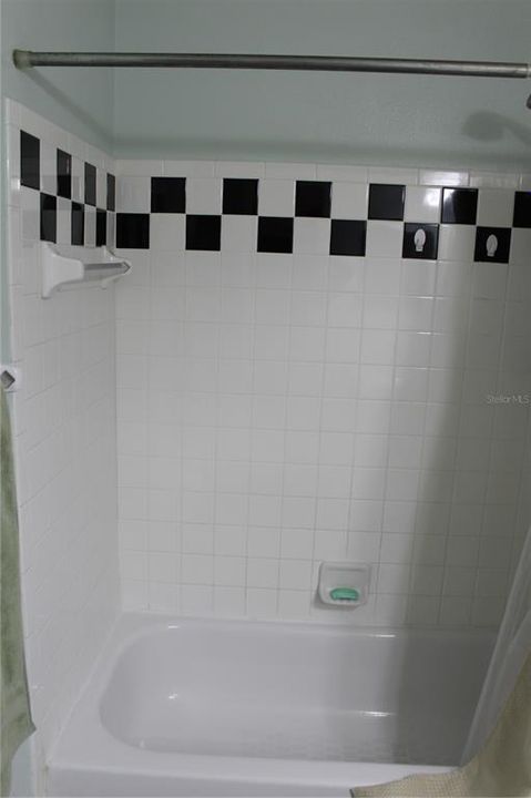 На продажу: $449,900 (4 спален, 2 ванн, 1449 Квадратных фут)