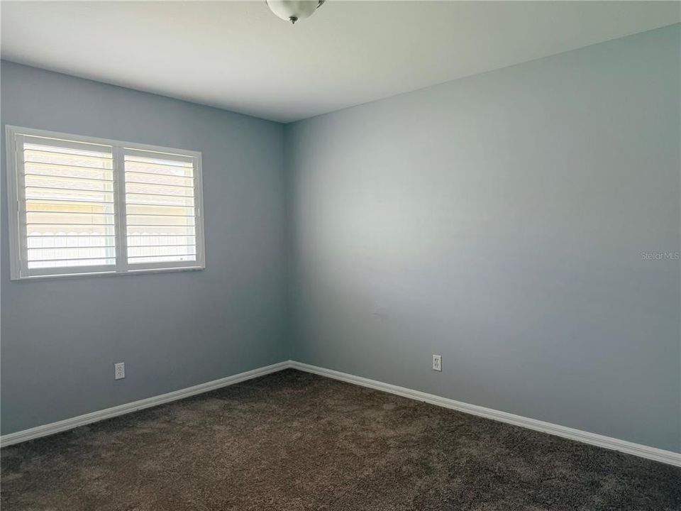 For Rent: $1,800 (3 beds, 2 baths, 1216 Square Feet)