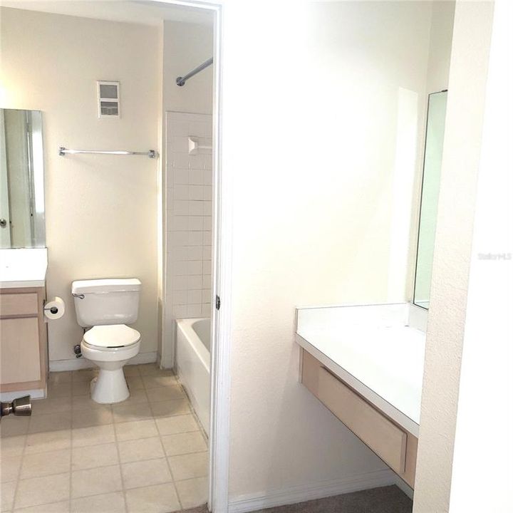 For Rent: $1,395 (1 beds, 1 baths, 842 Square Feet)