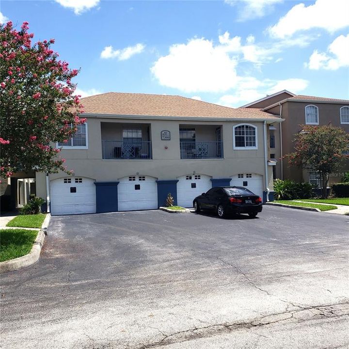 For Rent: $1,395 (1 beds, 1 baths, 842 Square Feet)