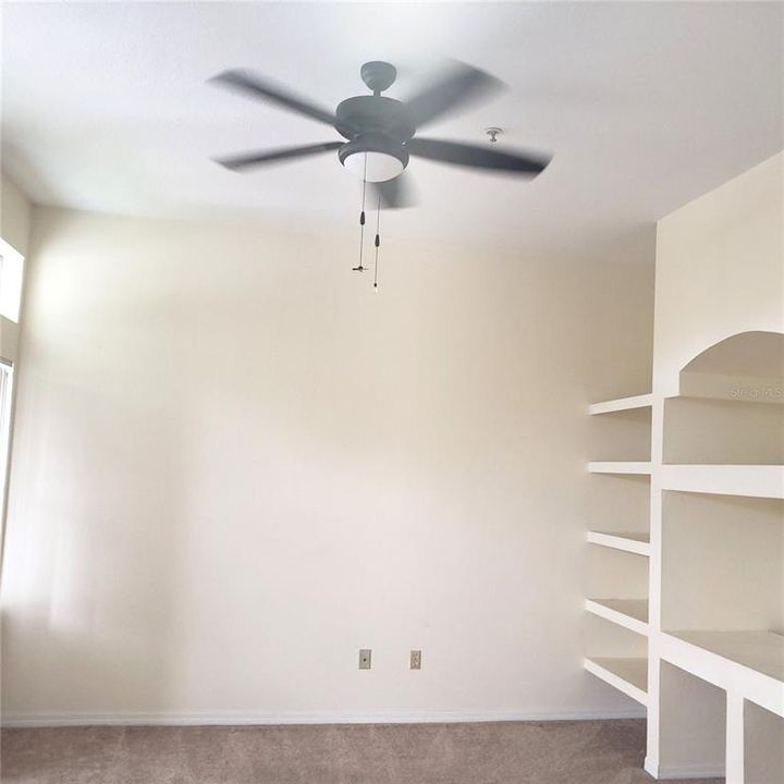 For Rent: $1,395 (1 beds, 1 baths, 842 Square Feet)