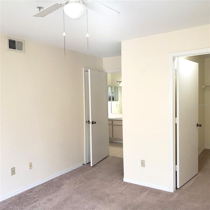 For Rent: $1,395 (1 beds, 1 baths, 842 Square Feet)