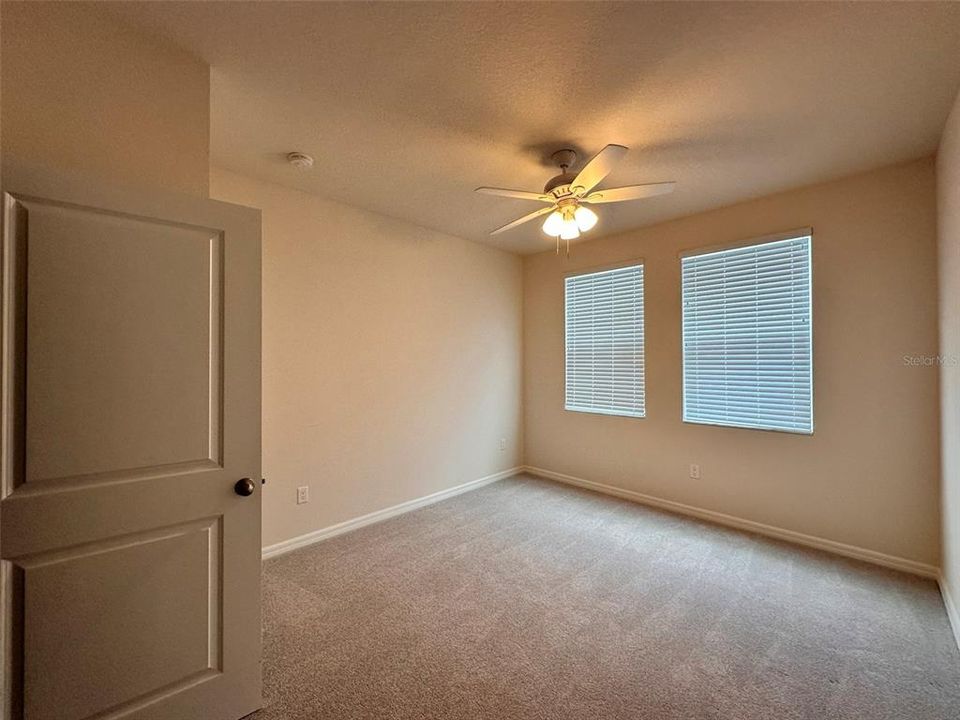 For Rent: $2,900 (3 beds, 2 baths, 1816 Square Feet)
