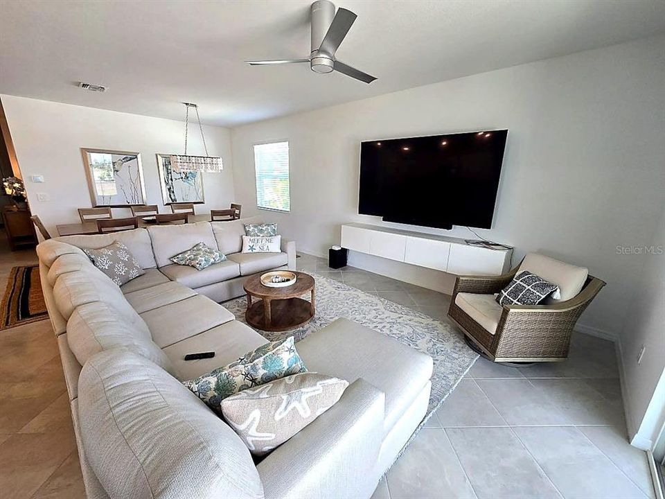 For Rent: $4,500 (4 beds, 3 baths, 2035 Square Feet)