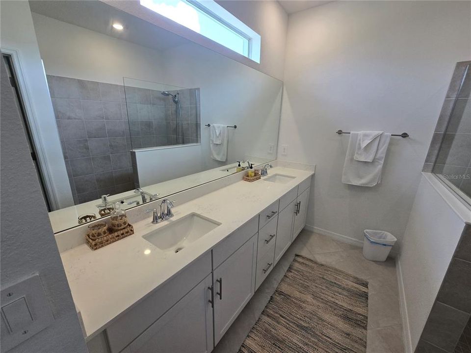 For Rent: $4,500 (4 beds, 3 baths, 2035 Square Feet)