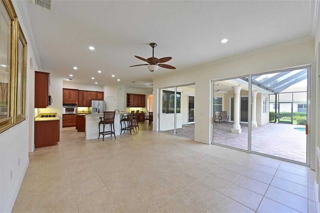 For Sale: $870,000 (4 beds, 3 baths, 3187 Square Feet)