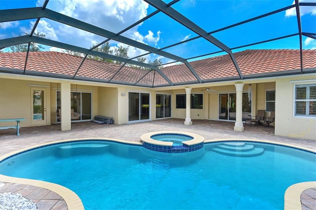 For Sale: $870,000 (4 beds, 3 baths, 3187 Square Feet)