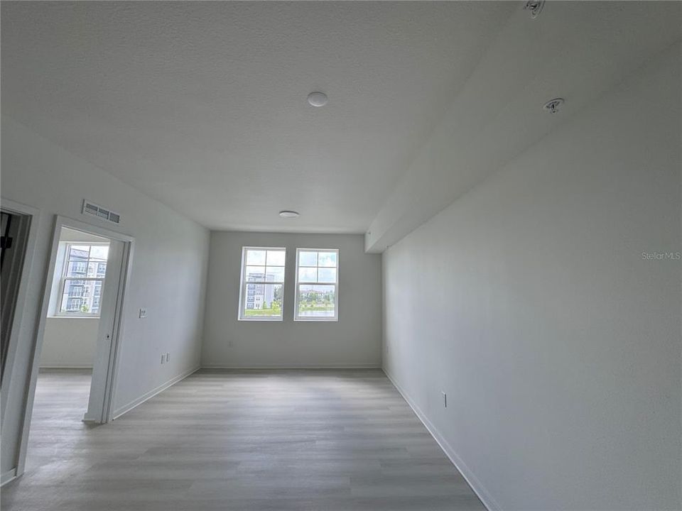 В аренду: $1,500 (1 спален, 1 ванн, 750 Квадратных фут)