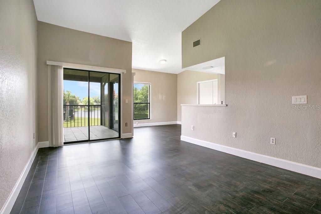 For Rent: $1,745 (3 beds, 2 baths, 1319 Square Feet)