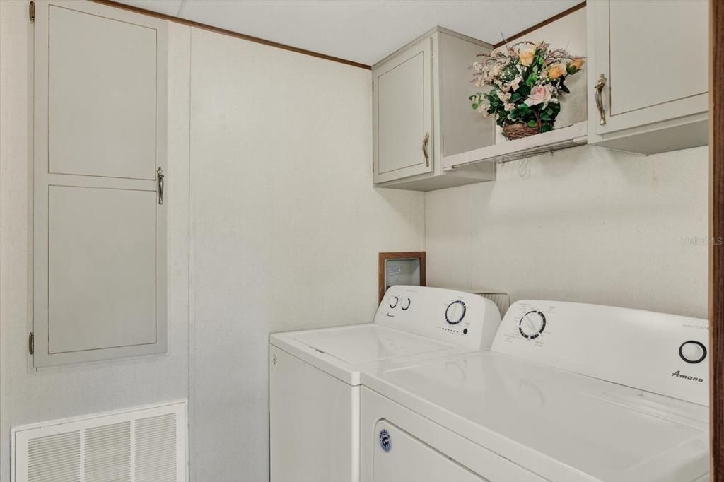For Sale: $135,000 (3 beds, 2 baths, 1152 Square Feet)
