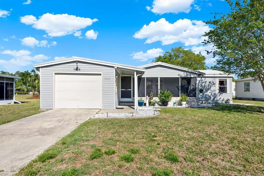 For Sale: $135,000 (3 beds, 2 baths, 1152 Square Feet)